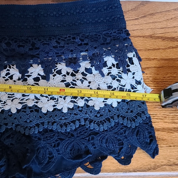 S/CH (3-5) DARK BLUE TO LIGHT BLUE SHORTS LACY - Picture 4 of 8